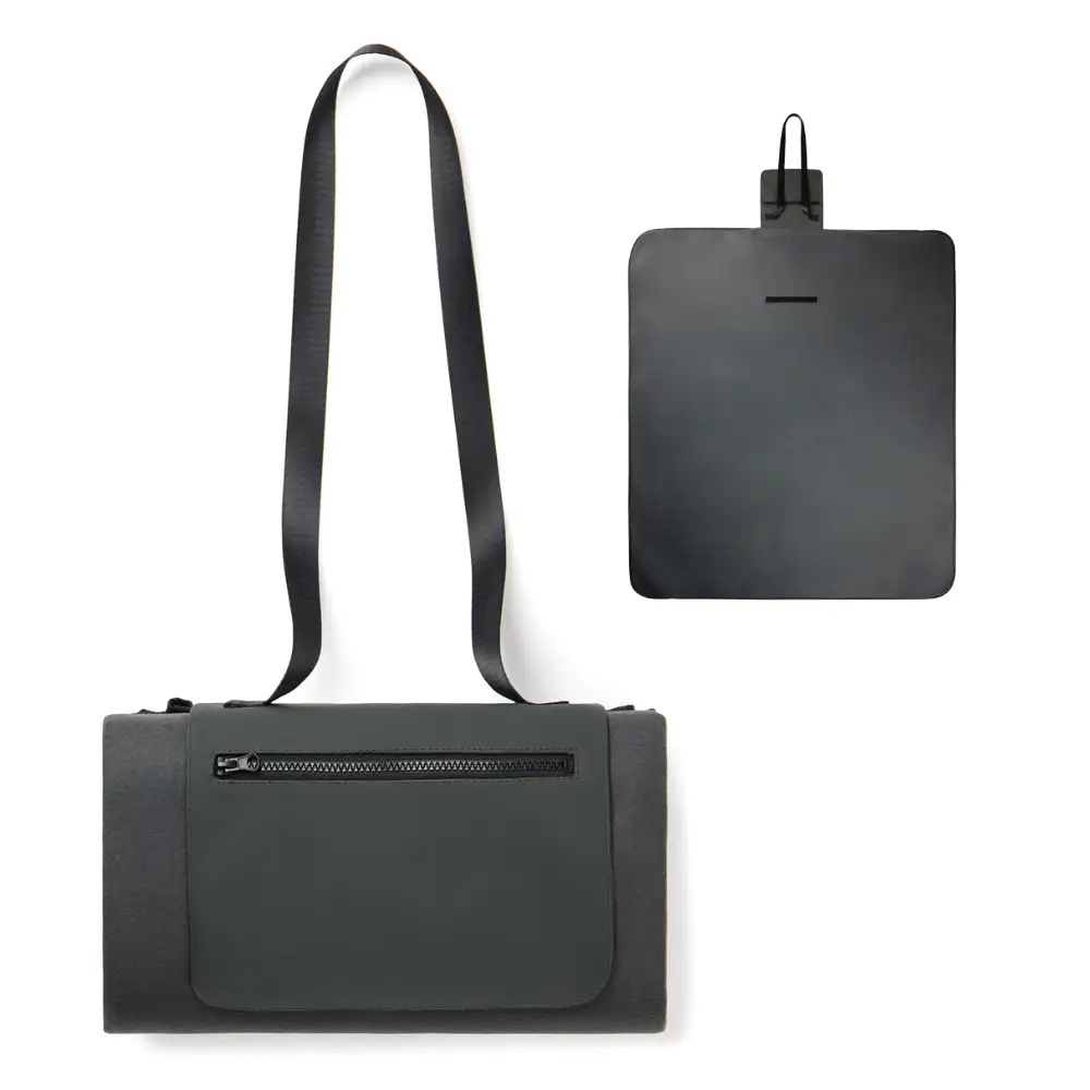 Vinga Baltimore Rcs Picnic Blanket. Front View. Logo Via Screen Transfer, Digital Transfer, Pu Label.